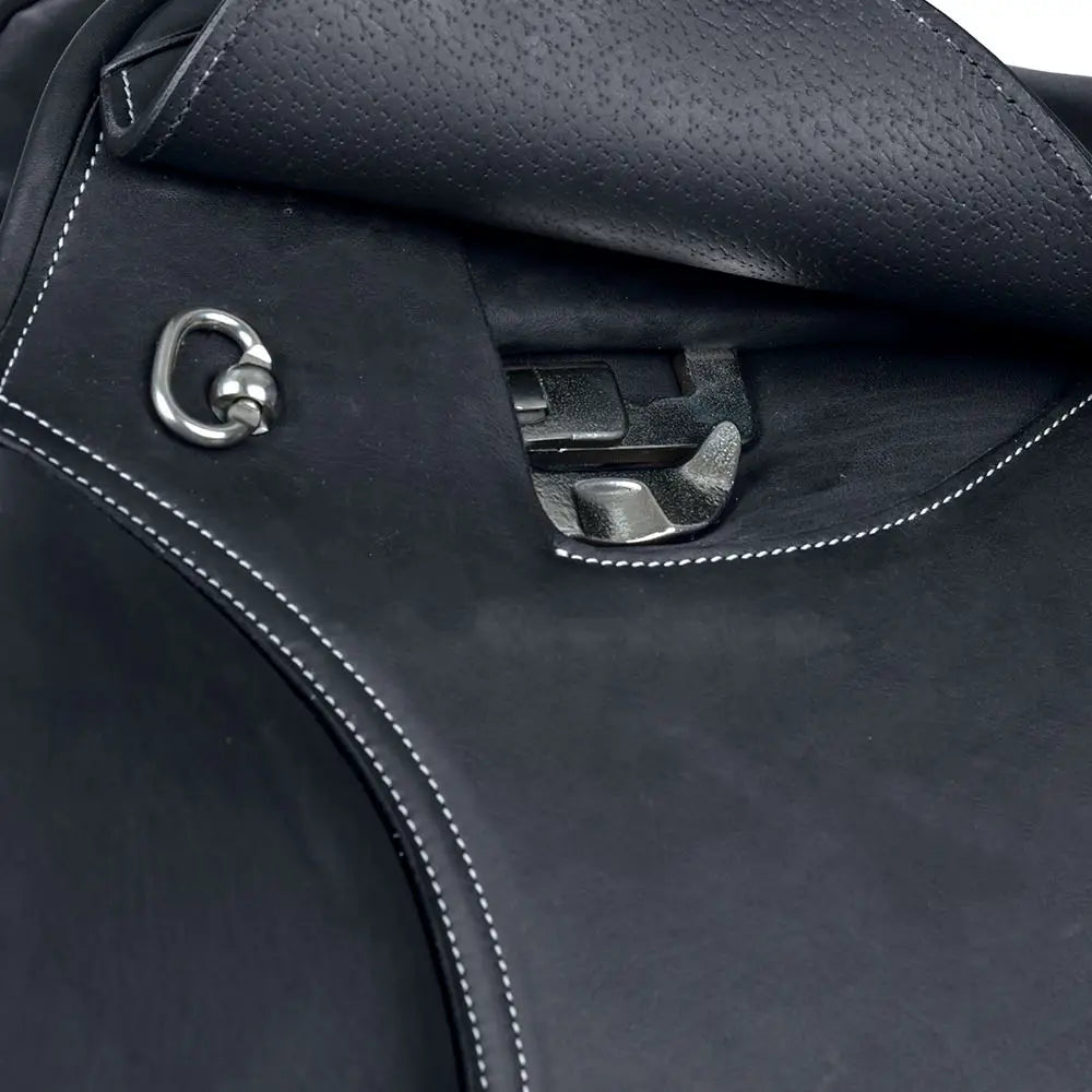 Collegiate Astute Close Contact Saddle
