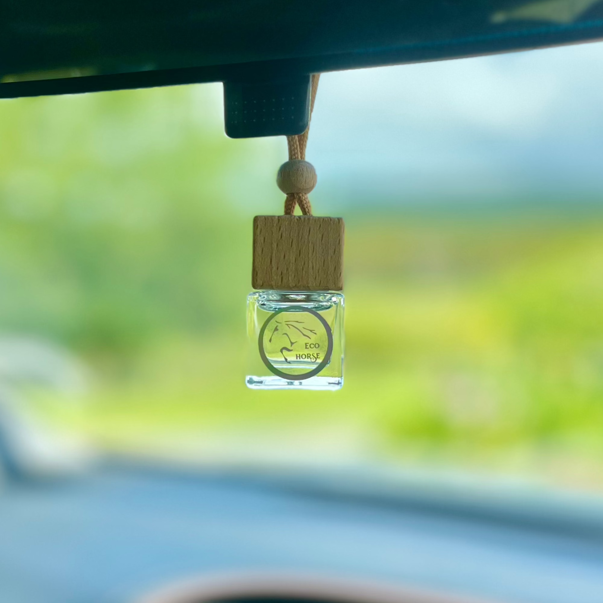 Eco Horse Essence On The Move