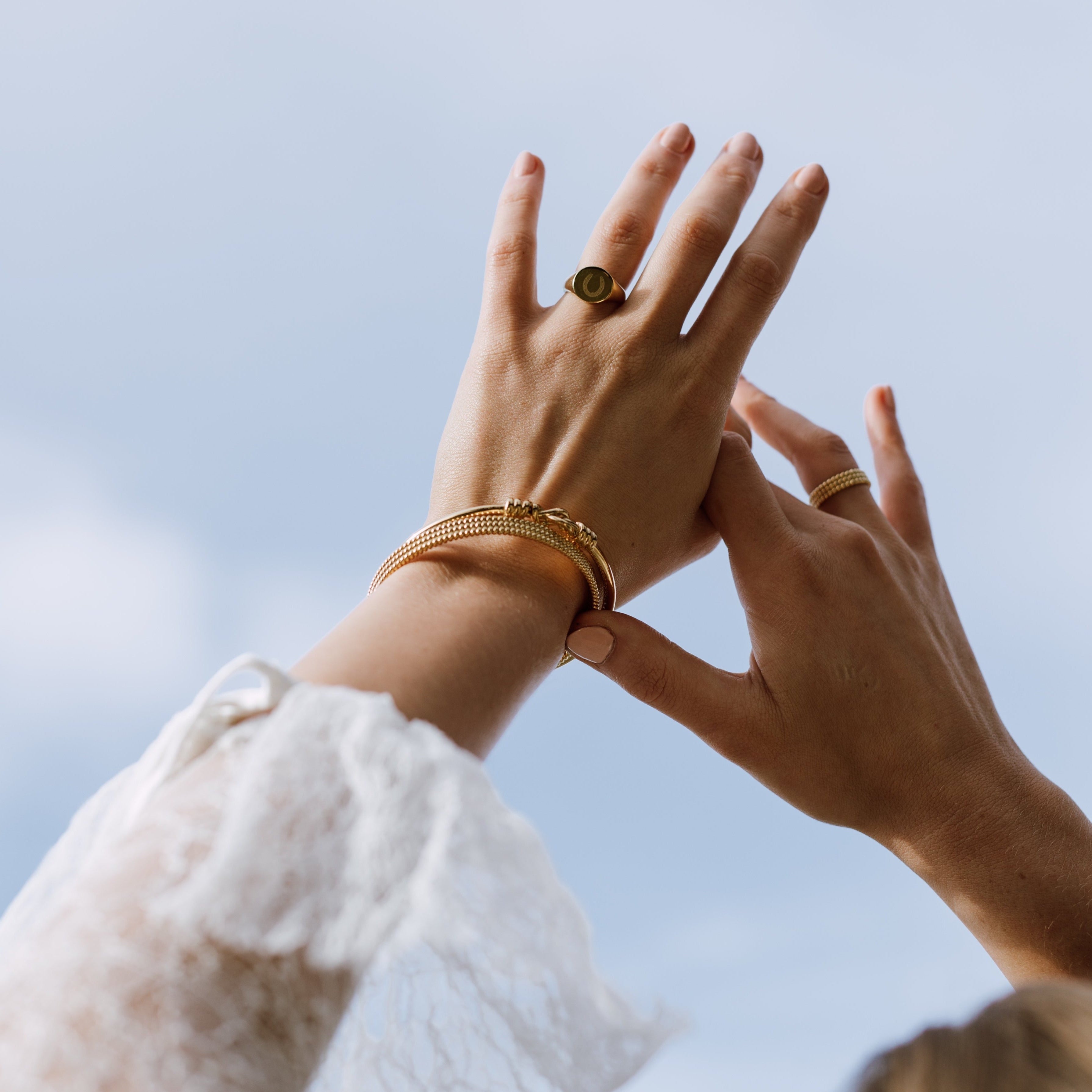 Whistle & Pop Trailblazer Elegant Eight Bangle