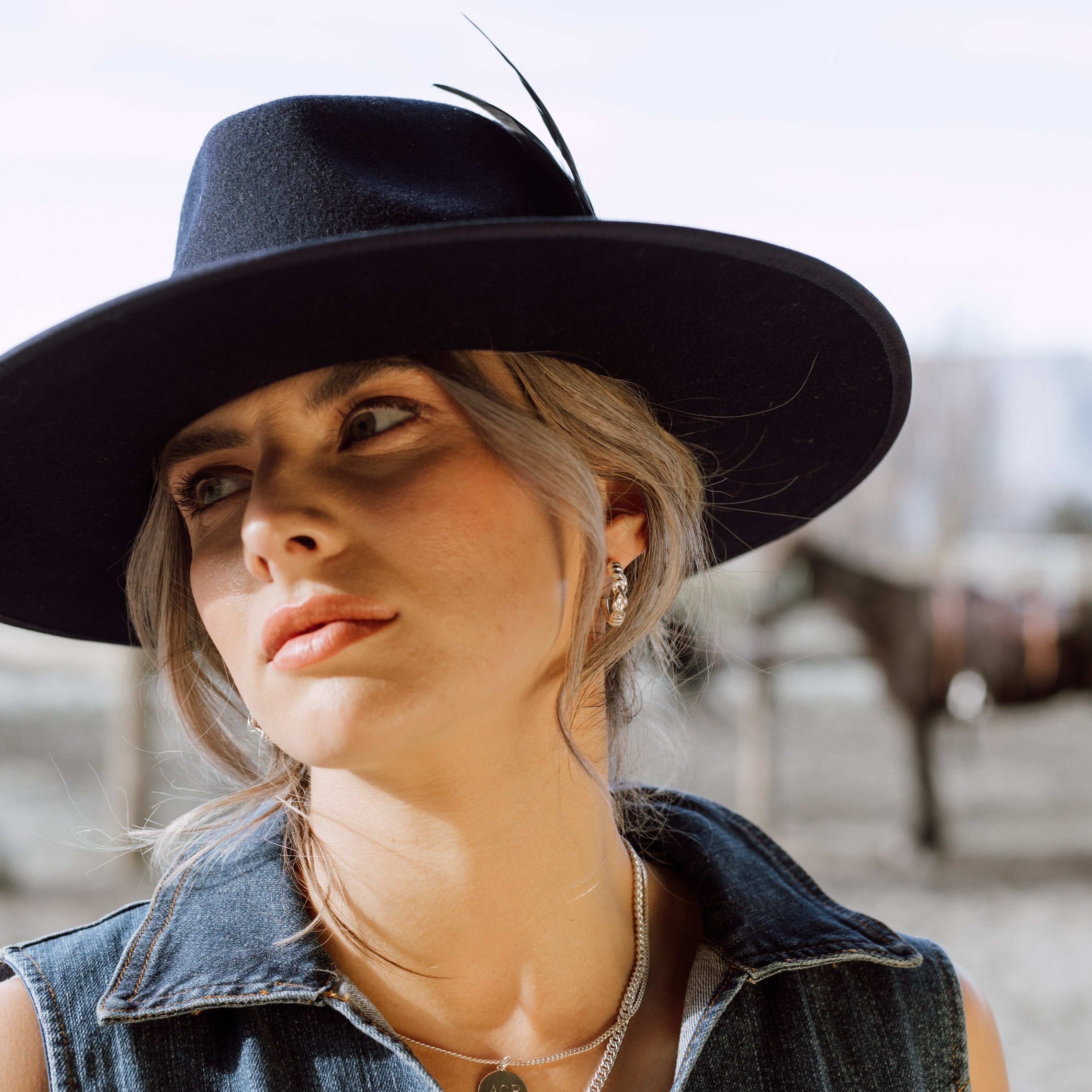 Whistle & Pop Trailblazer Elegant Eight Hoops