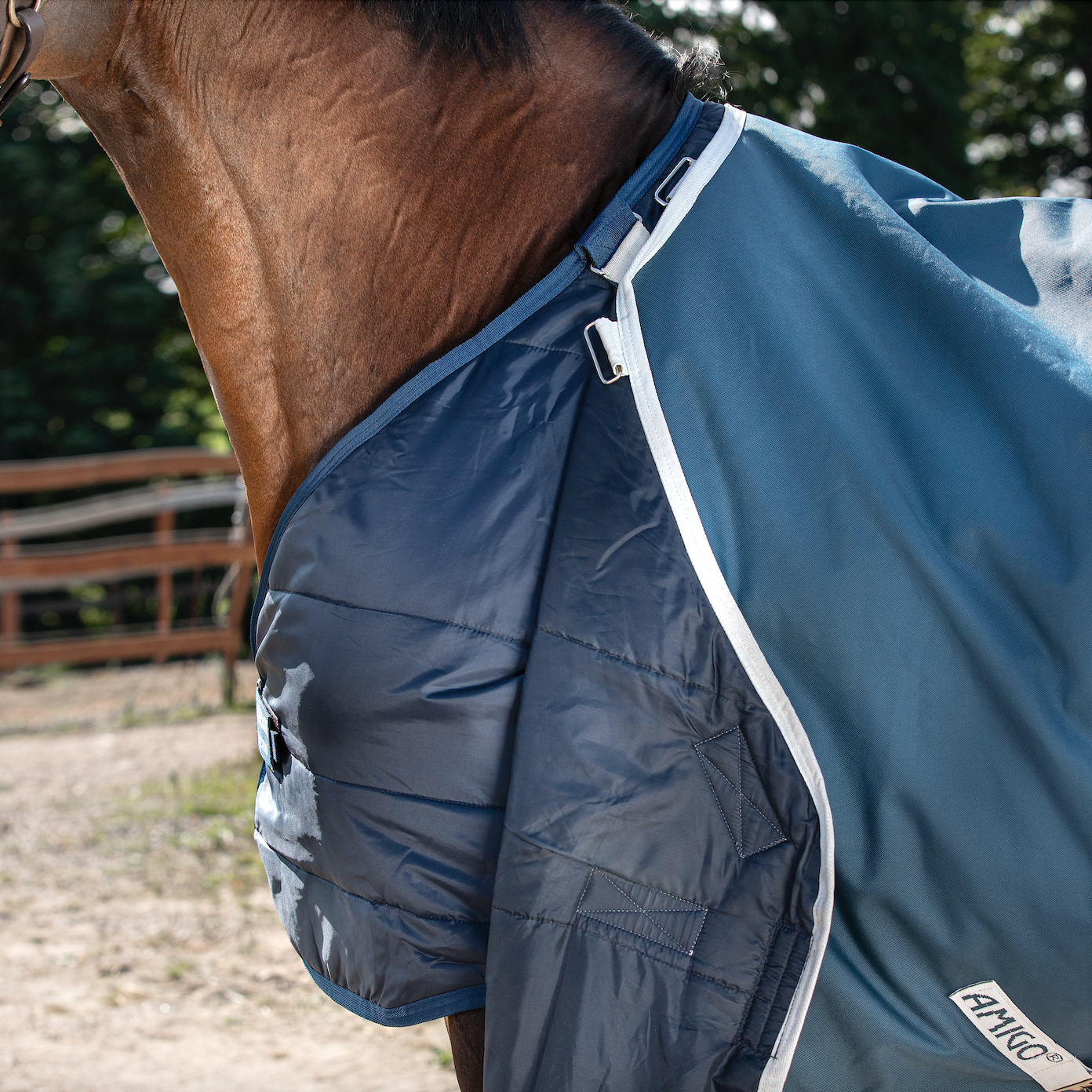 Amigo AmEco 12 Plus Turnout Detach-A-Neck