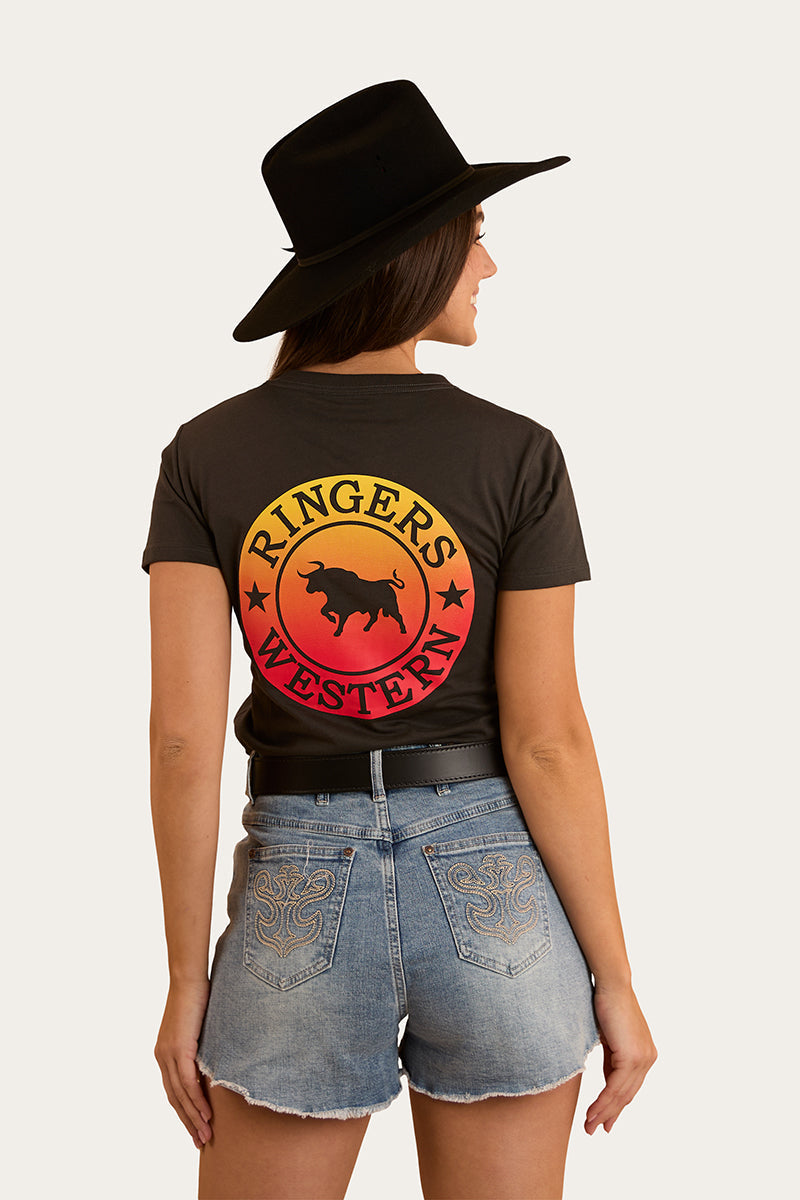 Ringers Western
Signature Bull Womens Classic Fit T-Shirt - Charcoal Fade