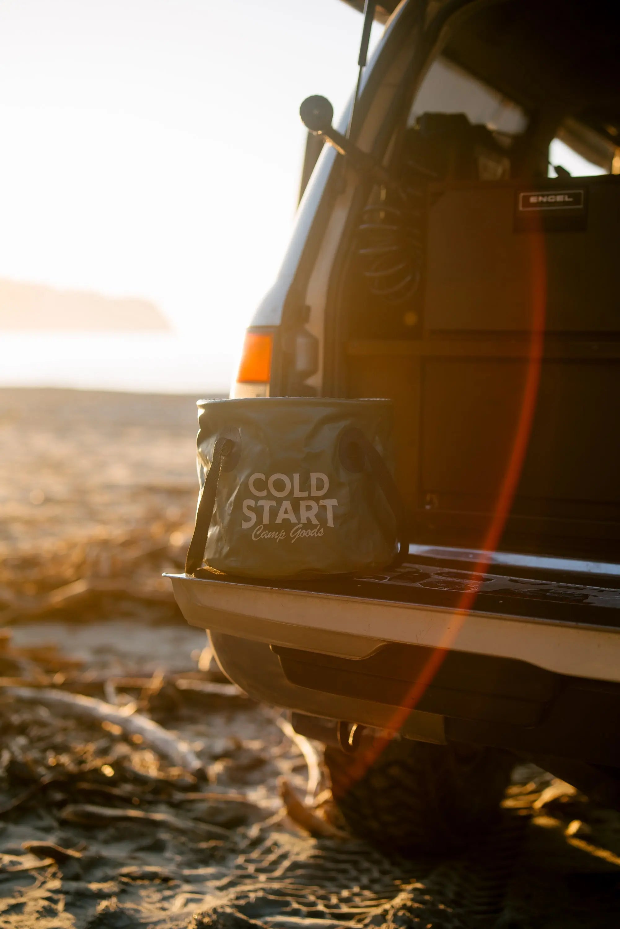 The Big Bucket – 20L Collapsible Feed & Water Bucket