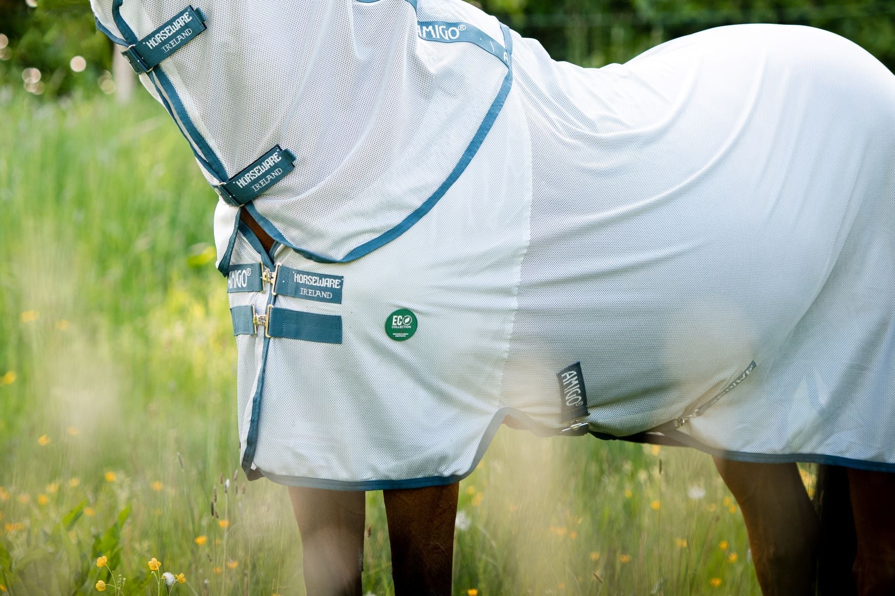 Amigo AmEco Bug Rug Detach-A-Neck