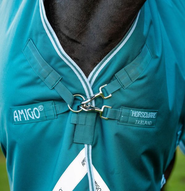 Amigo Bravo 12 Wug Turnout - Front