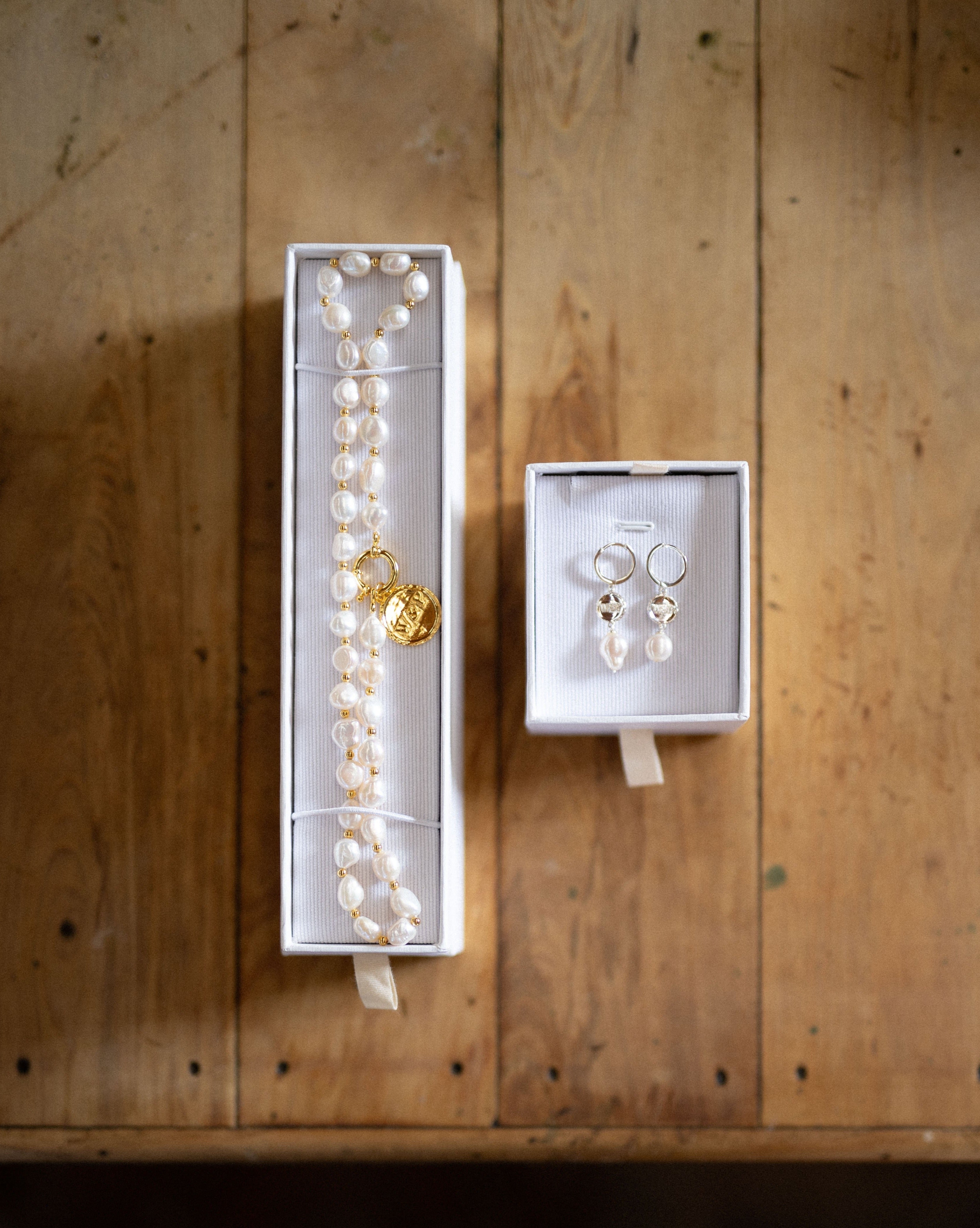 Whistle & Pop High Country Pearl Huggies