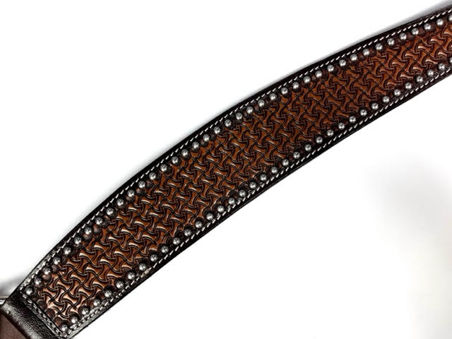 Ezy Ride Breastplate Shaped with Dots and Stamping