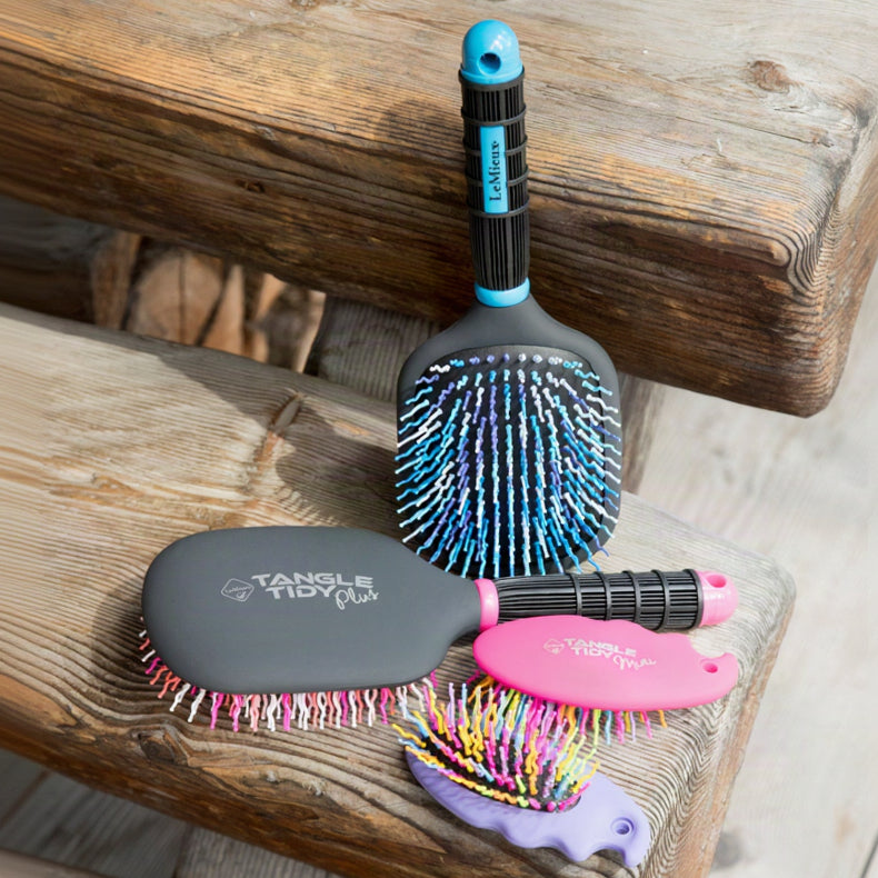 LeMieux Tangle Tidy Blue, Pink and Black lifestyle