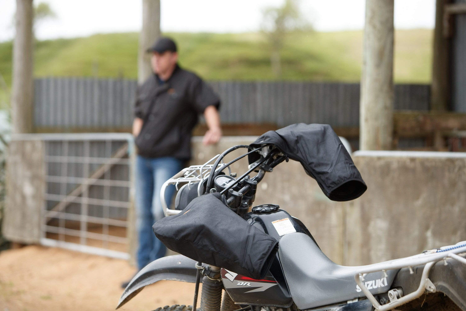 Outback Trading Co Motor Bike Mitts