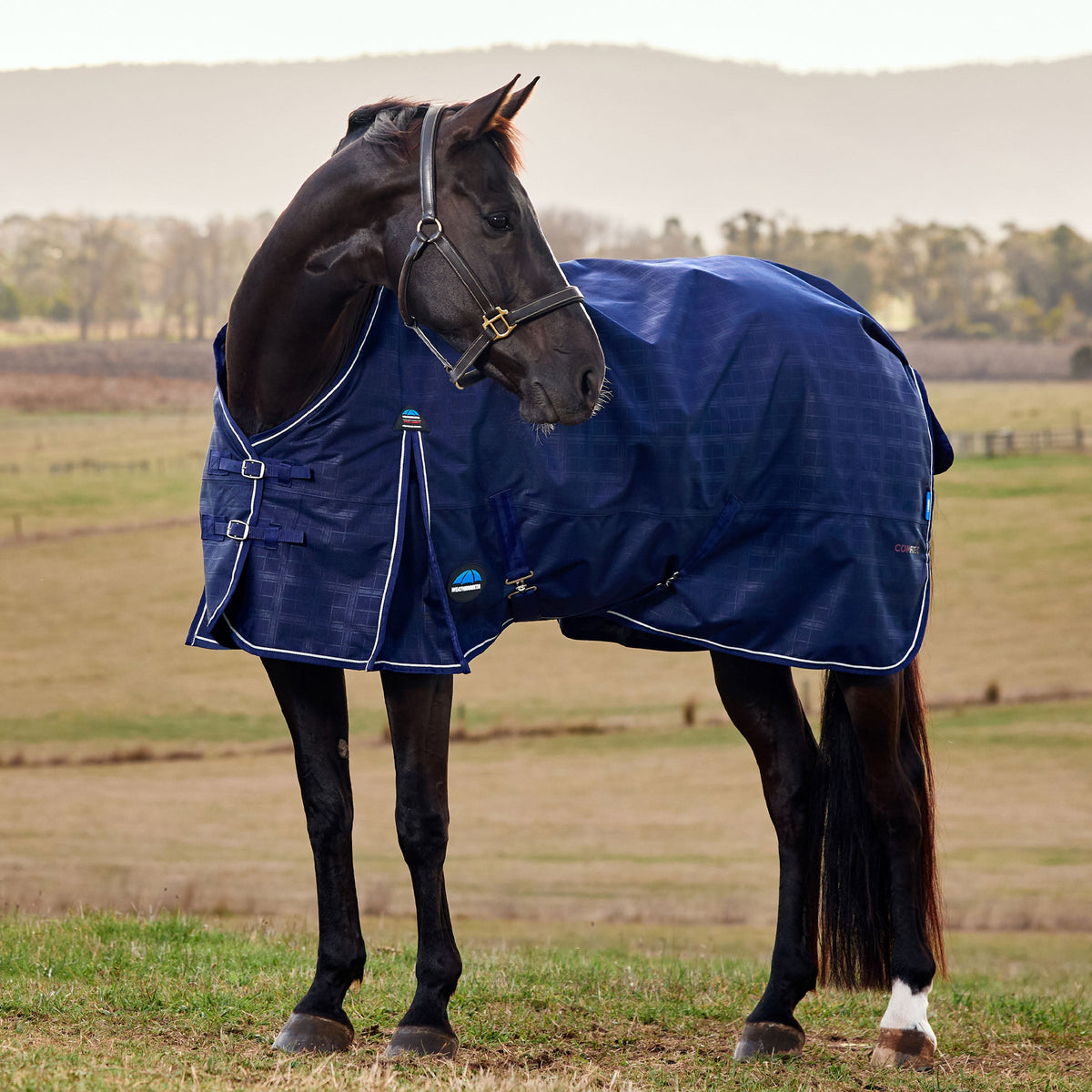 Prelim Turnout Standard Neck 0g - lifestyle