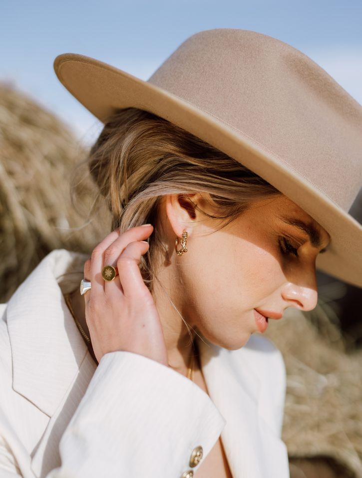 Whistle & Pop Starkeeper Bright Star Signet Ring