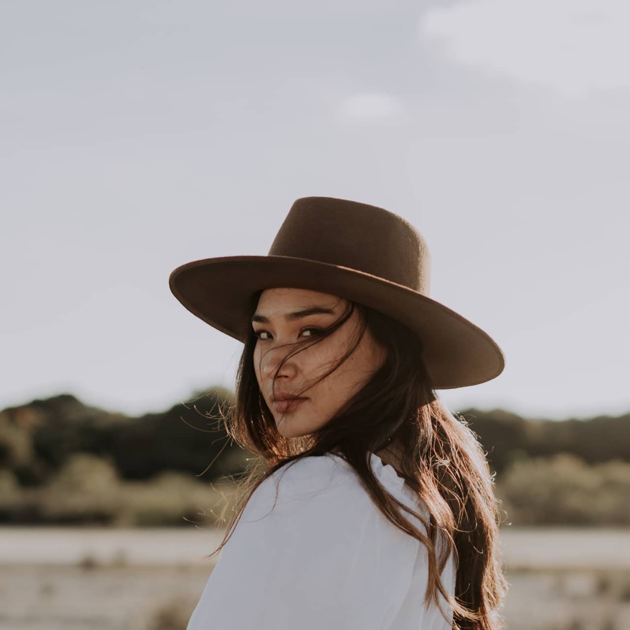 Womenswear Belts, Caps & Hats