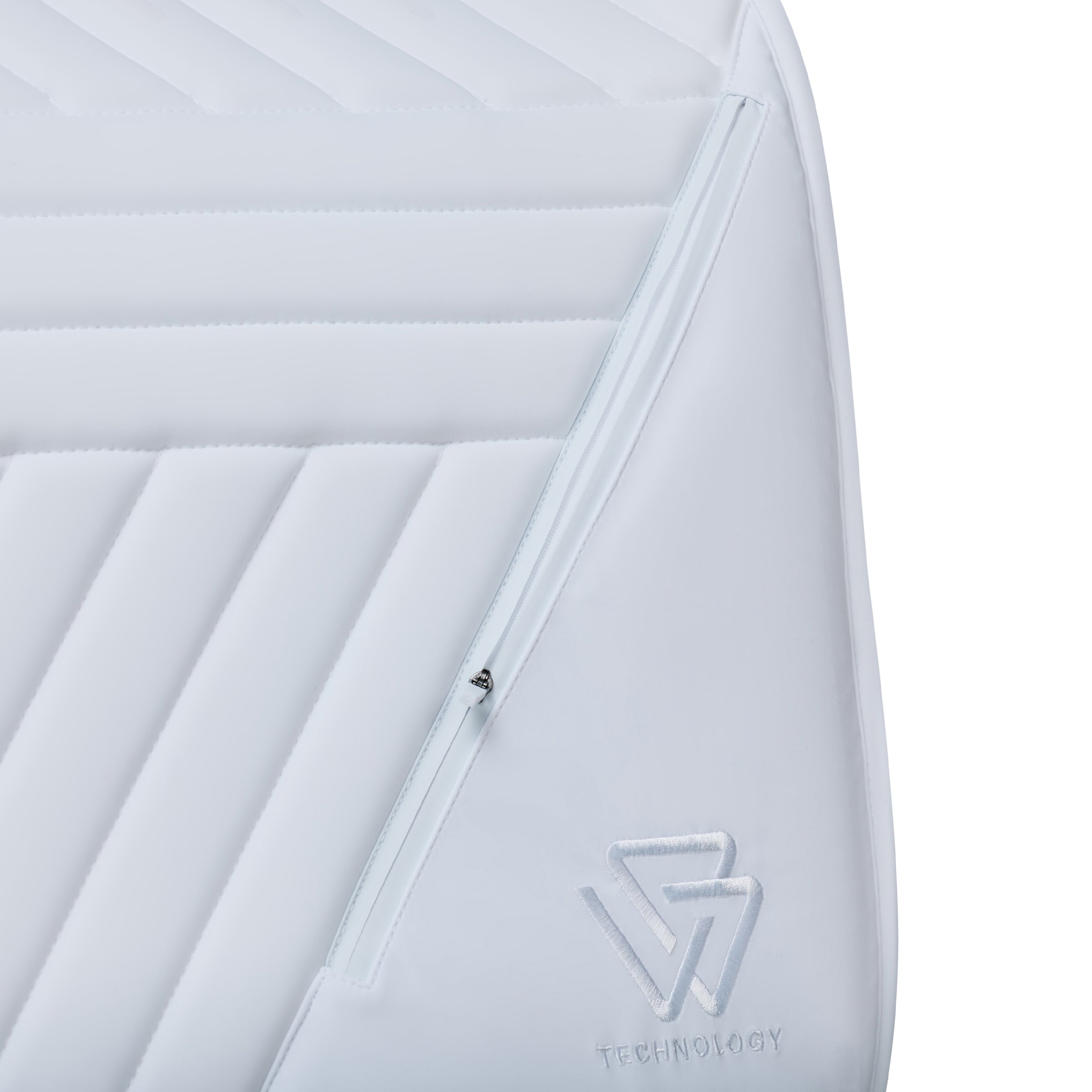 White - integrated zip pocket detail