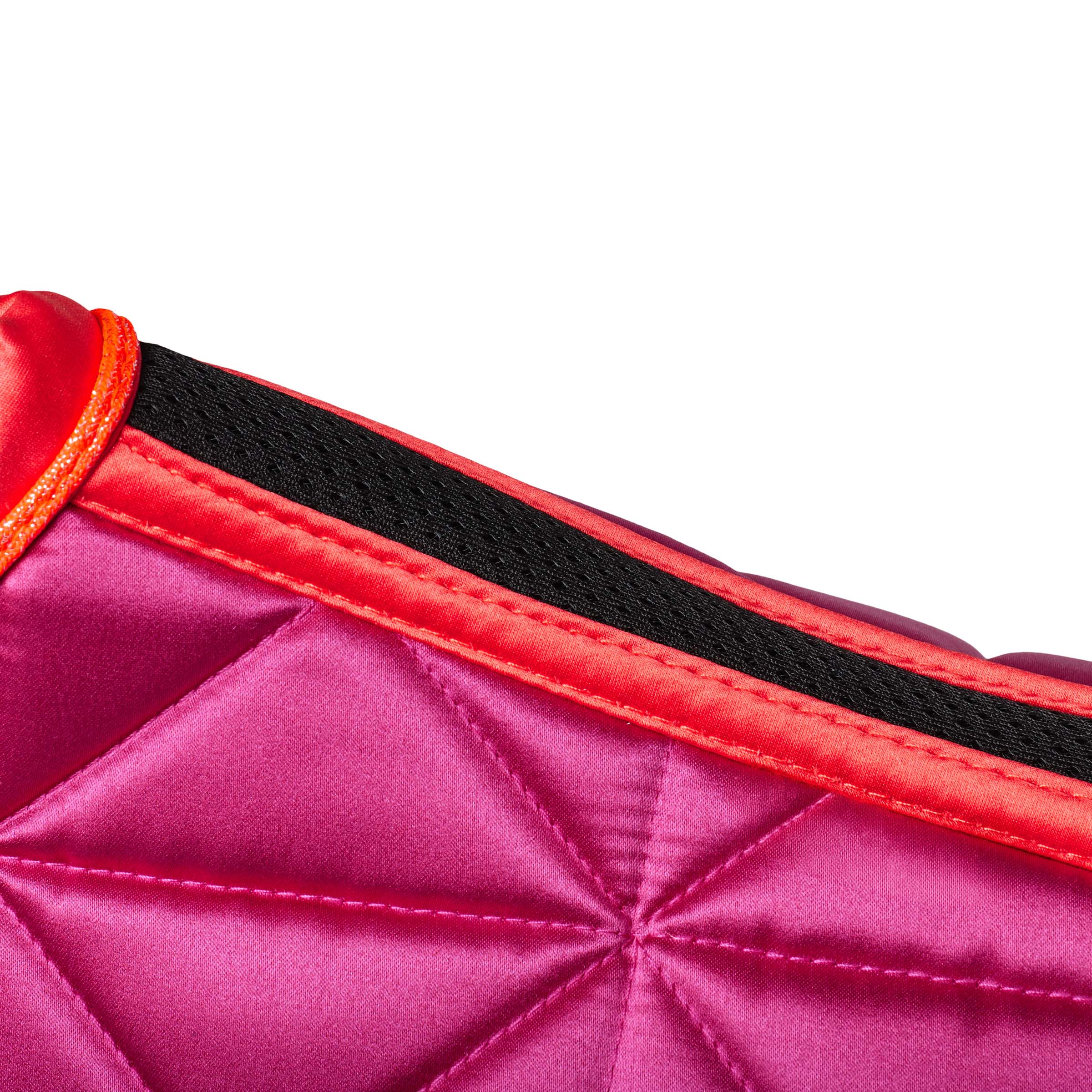 Magenta - Air-Tec mesh spine detail 2
