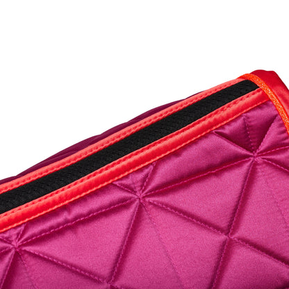 Magenta - Air-Tec mesh spine detail