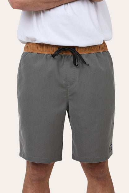 Ringers Western Riverwood Mens 18 Inch Outseam Board Short
