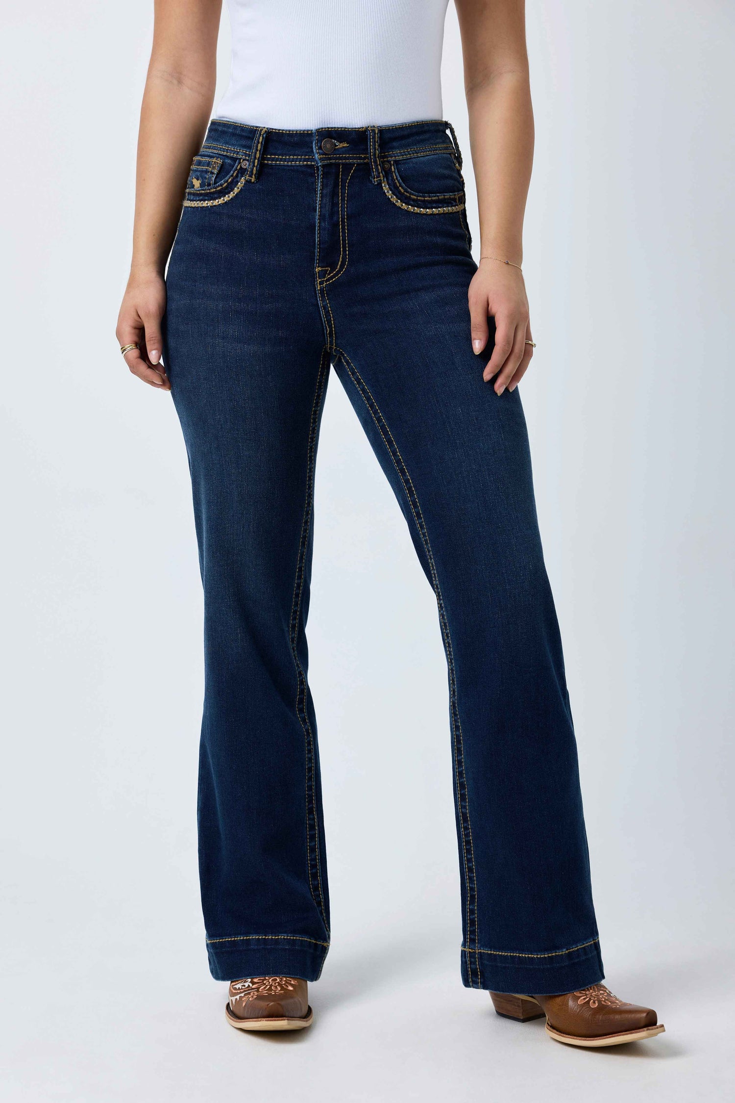 Ringers Western Indi Rodeo Saddle Stitch Womens High Rise Wide Bootleg Jean