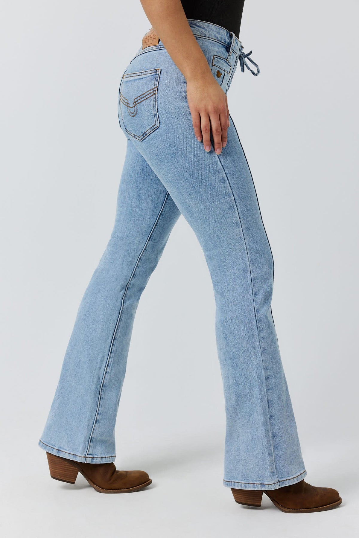 Ringers Western Rodeo Rose Womens Lace Front Mid Rise Bootleg Jean