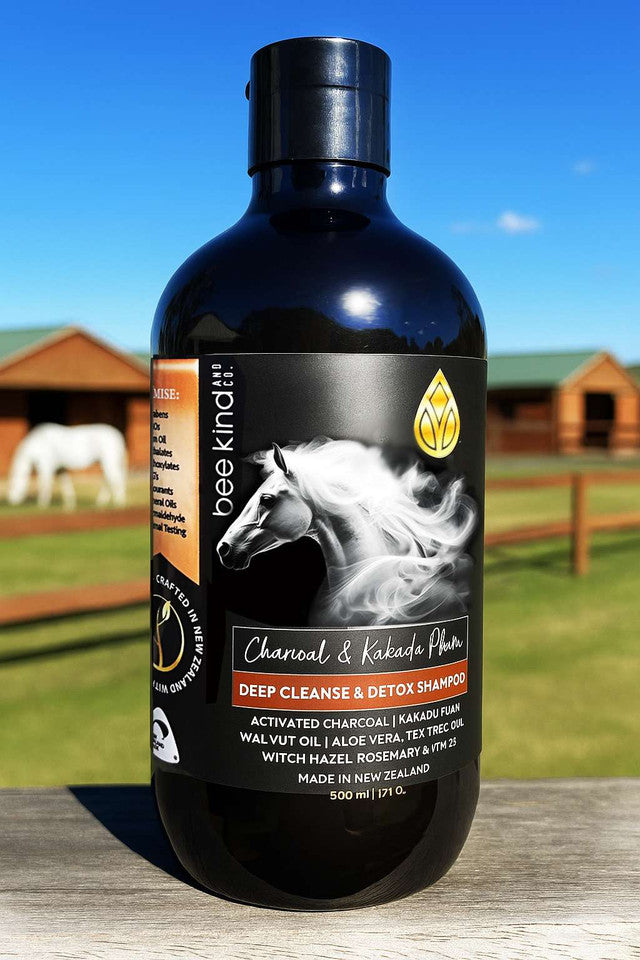 Bee Kind Activated Charcoal &amp; Kakadu Plum Shampoo For Dark, Light &amp; White Horses