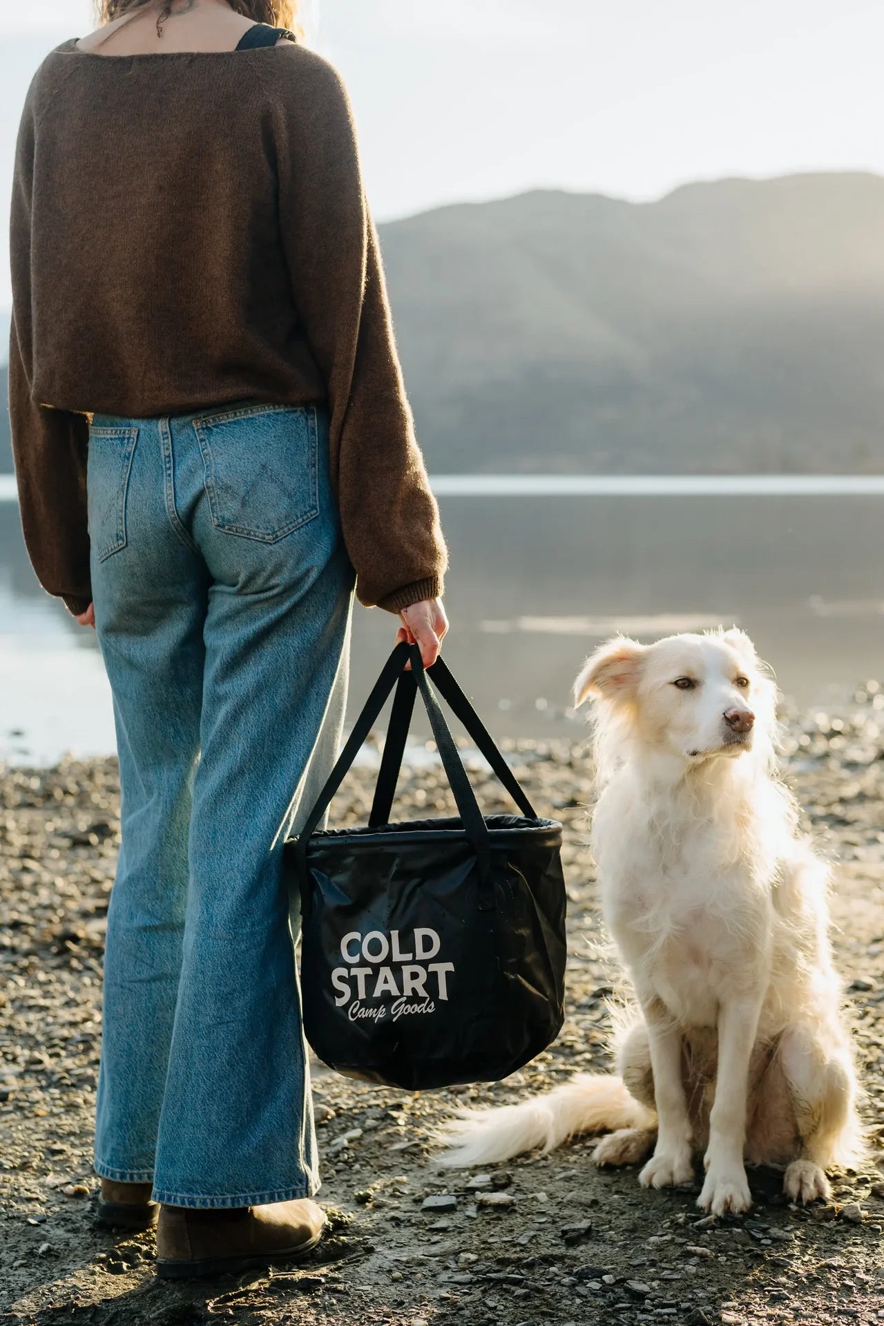 The Big Bucket – 20L Collapsible Feed &amp; Water Bucket