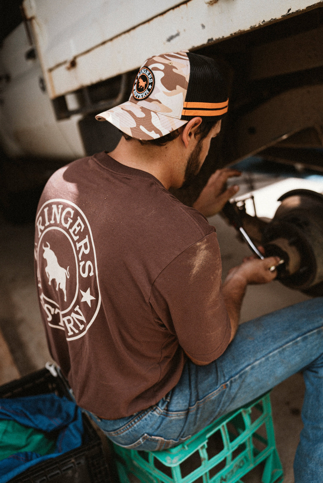 Ringers Western Signature Bull Mens Loose Fit T-Shirt