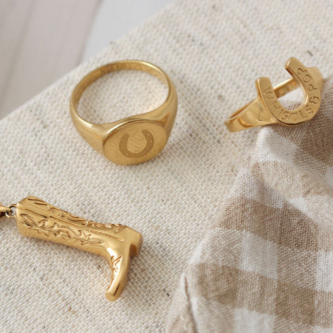 Whistle &amp; Pop Trailblazer Trusty Steed Horseshoe Signet Ring