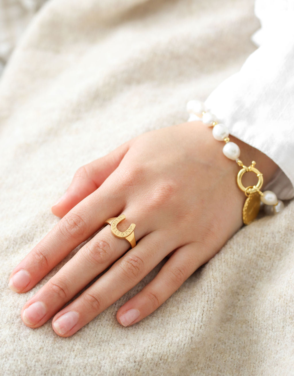 Whistle &amp; Pop Trailblazer Trusty Steed Horseshoe Ring