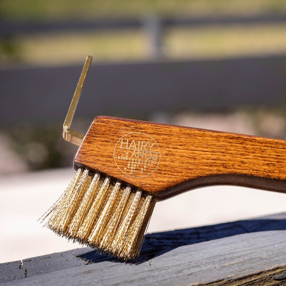 Hairy Pony Copper Bristle Wooden Hoof Pick - 4