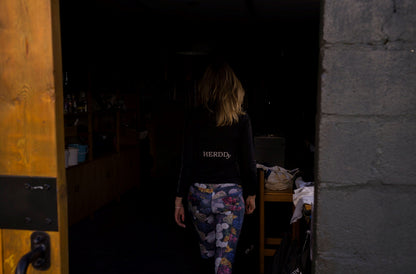 HERDD merch Base layer - Black Back