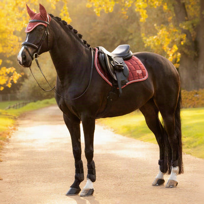 LeMieux Loire Classic Close Contact Square Russet lifestyle