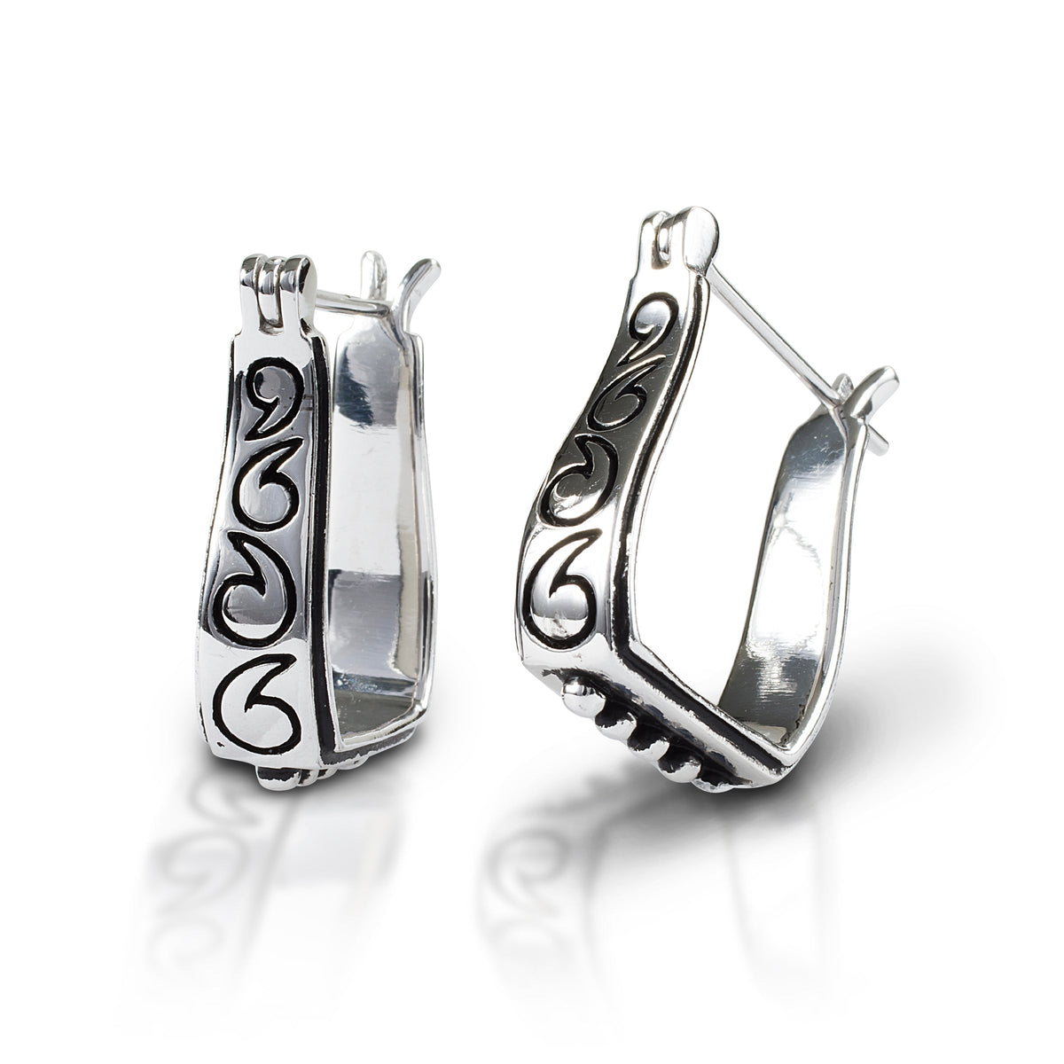 Kelly Herd Earrings Engraved Stirrup