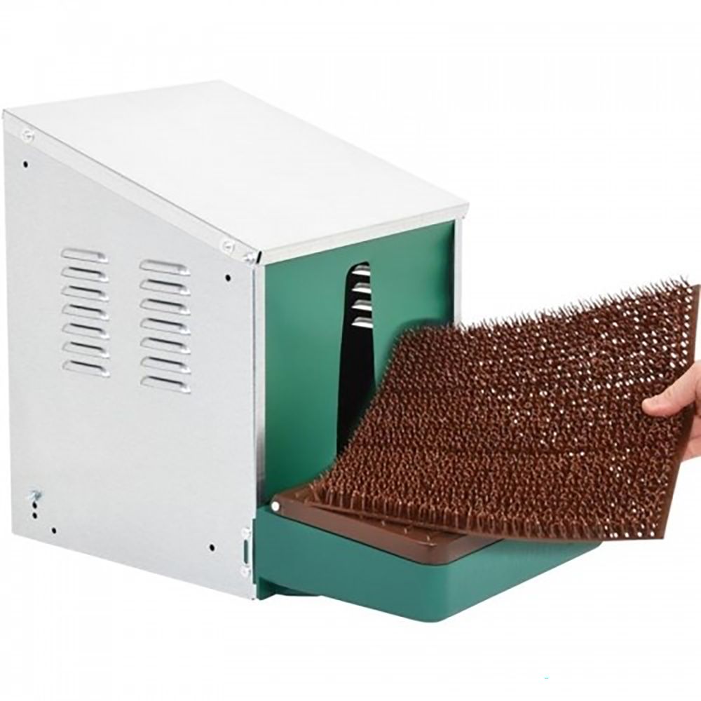 Nest-O-Matic in use