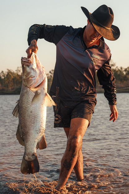 Ringers Western Buckin Barra Unisex Fishing Jersey - Navy