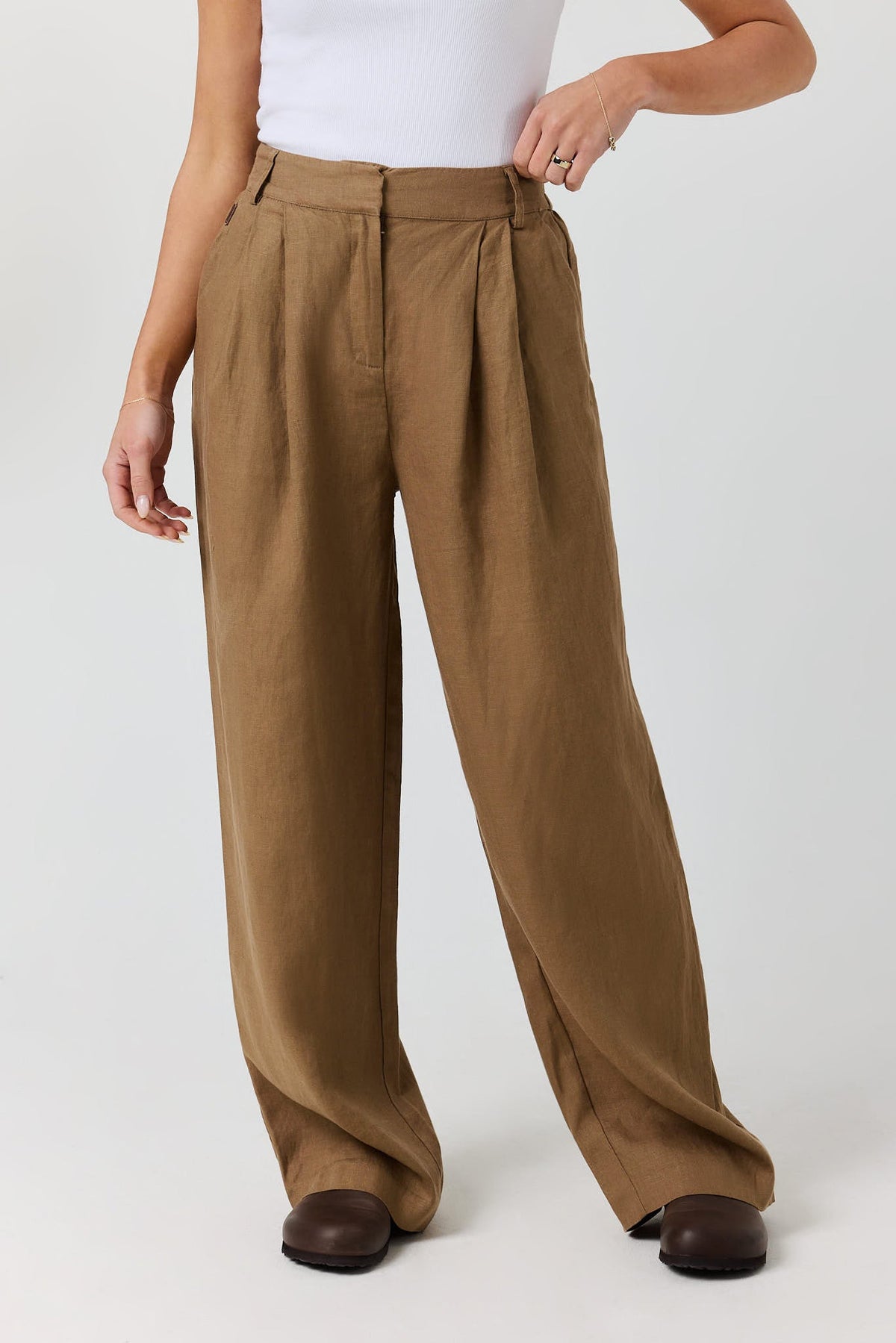 Ringers Western Carly Womens Linen Tailored Pant - Front