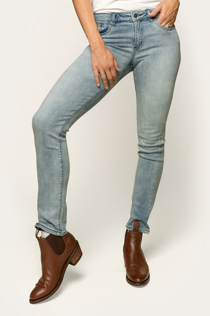 Ringers Western Victoria Womens Mid-Rise Straight Leg Jeans - 11