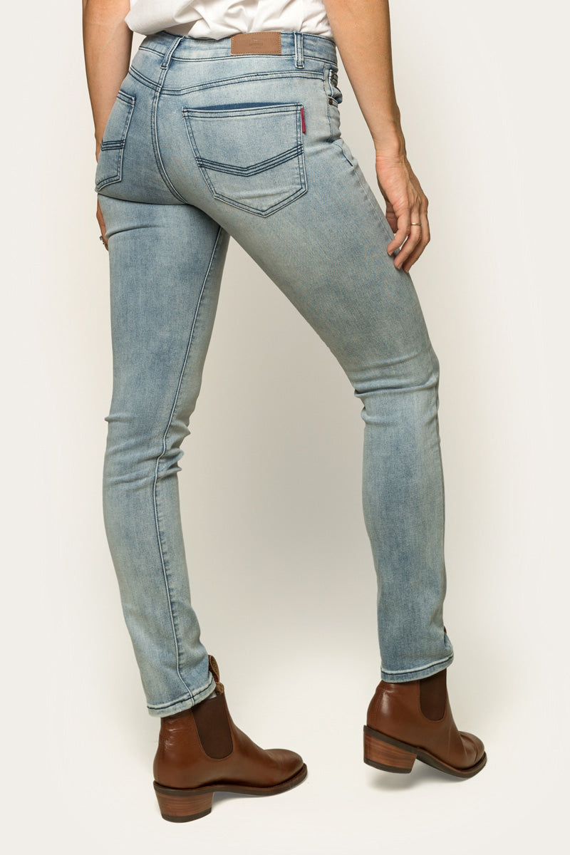 Ringers Western Victoria Womens Mid-Rise Straight Leg Jeans - 8