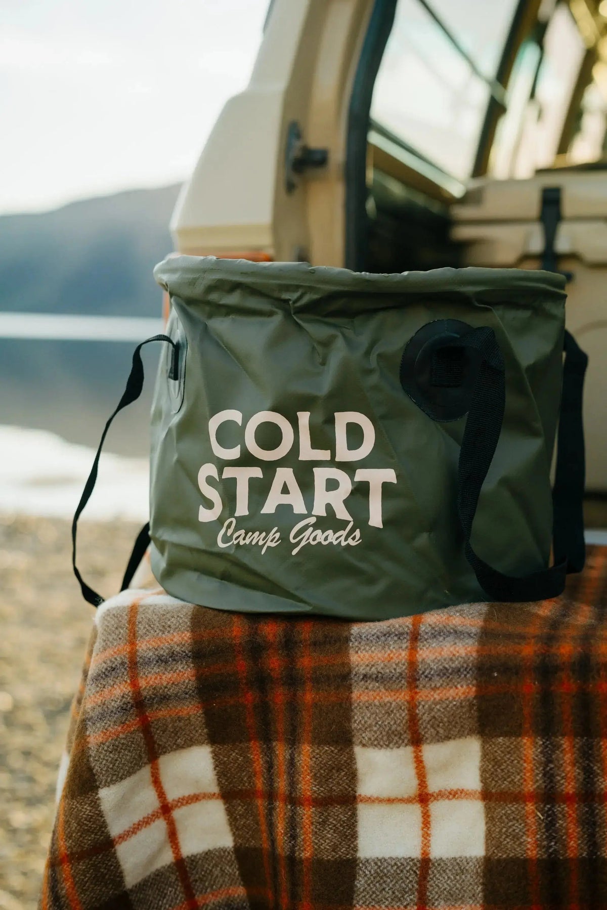 The Big Bucket | 20L Collapsible Feed &amp; Water Bucket - 4