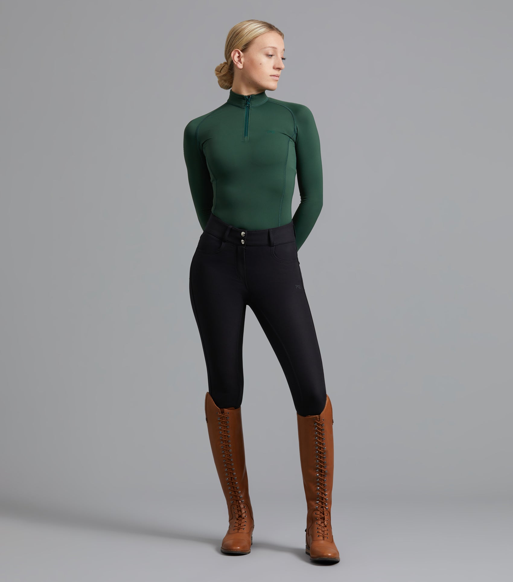 Description:Virtue Ladies Full Seat Gel Riding Breeches_Colour:Black_Position:1