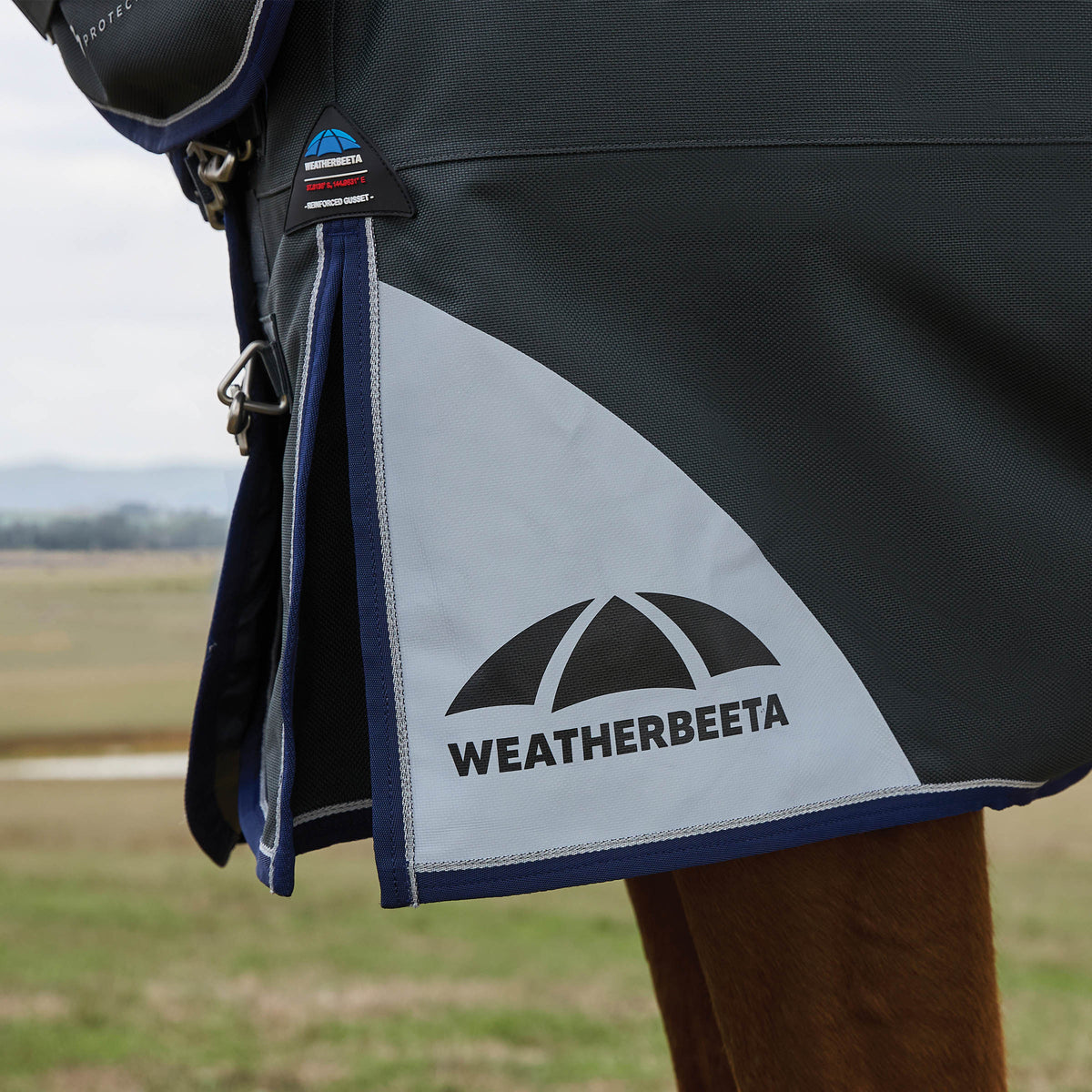 Weatherbeeta ComFiTec Ultra Turnout Detach-A-Neck - Charcoal Gusset