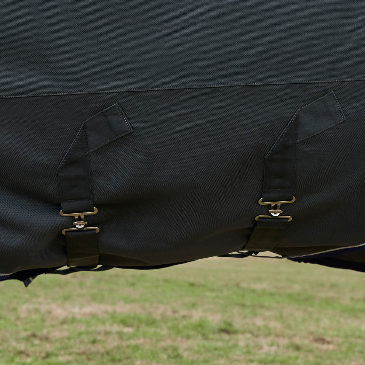 Weatherbeeta ComFiTec Ultra Turnout Detach-A-Neck - Charcoal Surcingles