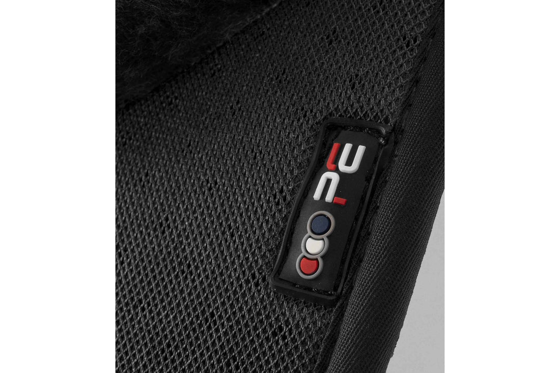 Premier Equine Close Contact Airtechnology Shockproof Wool Saddle Pad - Dressage Square